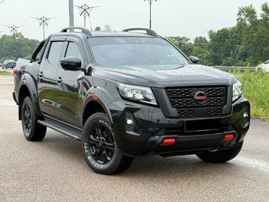 Nissan Navara PRO-4X in Johor Bahru, JHR