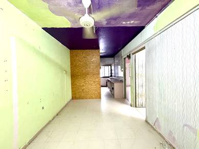 Flat For Sale in Lorong Semarak Api