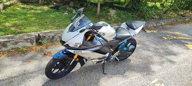 Yamaha YZF-R25