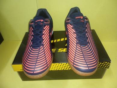 ITEM BARU_Kasut Sukan Sport Shoes LINE 7 size 8uk