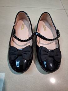Girl Casual Shoes Black size 13 Age 6-8 Puchong PJ