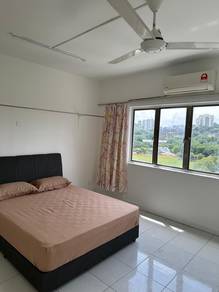 Condominium For Rent in Crescent Court
