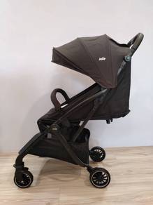 JOIE Tourist Stroller