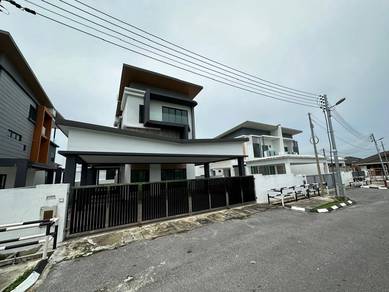 Bungalow House For Sale in Kuching,SWK