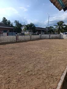 Semi-Detached House For Sale in Sikamat,NSN