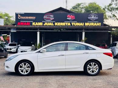 Hyundai Sonata ELEGANCE in Senai, JHR