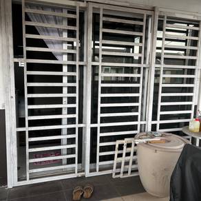 Grill pintu slinding 3 pintu