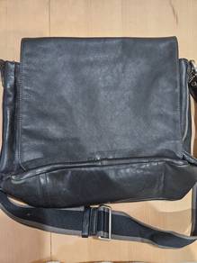 Men Coach Sling Beg Leather