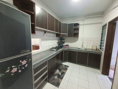 Condominium For Rent in The Palladium