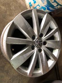 VW Passat Original Sport Rim Set