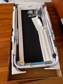 Gintell CyberTREK SPORT FT450 Treadmill