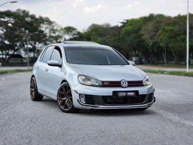 Volkswagen Golf GTi in OUG, KUL