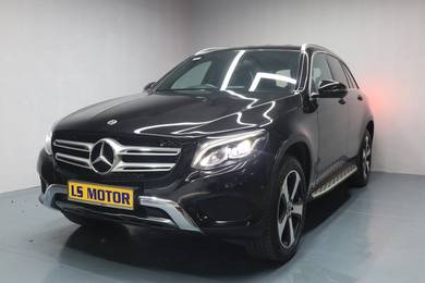 Mercedes Benz GLC200 200 (CKD) in Petaling Jaya, SGR