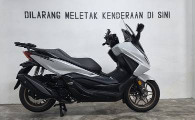 Honda Forza 250