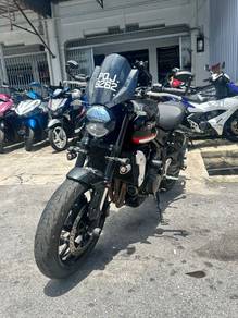 Triumph Trident