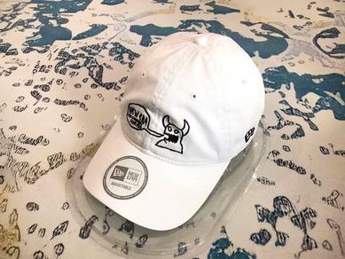 MU3856 Topi Cap New Era X Toy Machine Skateboards