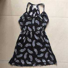 H&M - Black Leaves Dress