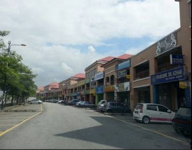 Shop lot For Sale in Rawang,SGR