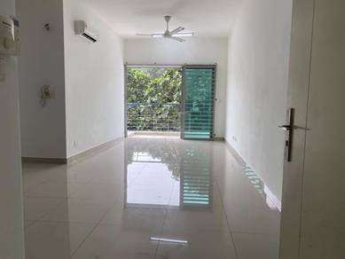 Condominium For Rent in Orchard Ville