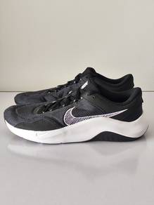 Nike Legend Essential 3 Running Shoes