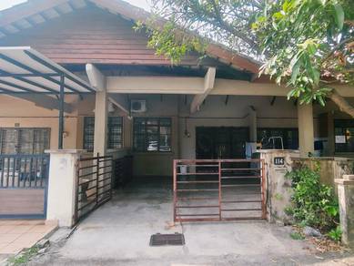 1-storey Terraced House For Sale in Balok,PHG