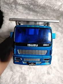 isuzu tomy