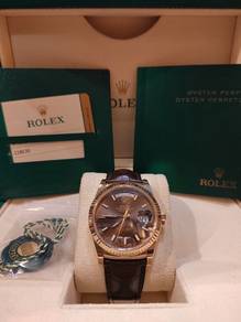 Rolex Day-Date 36mm
118135 Rose Gold Chocolate Ind
