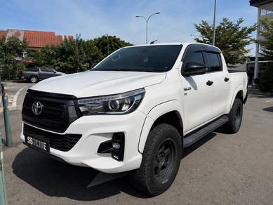 Toyota Hilux BLACK EDITION in Kota Kinabalu, SBH