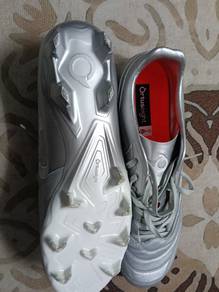 Kasut bola