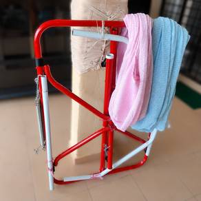 Buaian terpakai untuk dijual