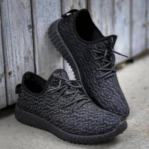 AM0251 Cool Breathable Black Sneakers Sports Shoes