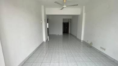 Condominium For Sale in Villaria (Petaling Jaya)