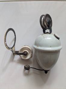 Counterweight for ceiling lights 