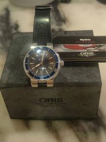 9/10 44mm oris watch ori
