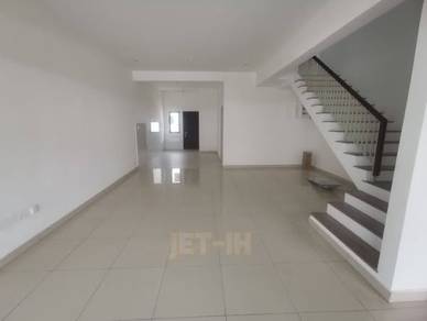 2-storey Terraced House For Sale in Bandar Bukit Raja,SGR
