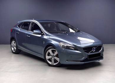 Volvo V40 T5 in Cheras, SGR
