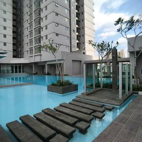 Service Residence For Sale in Maxim Residences