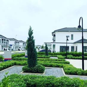 Semi-Detached House For Sale in Puncak Alam,SGR