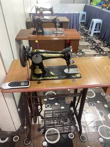 Singer sewing machine(vintage)