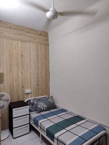 Room in Simpang Ampat, PNG