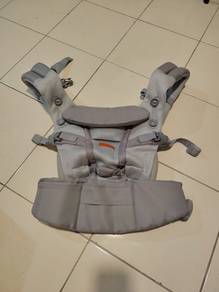 Bueno All-in-1 360 Ergonomic Baby Carrier