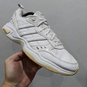 ADIDAS STRUTTER (9uk) ✅