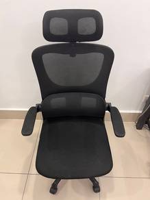 Ergonomic office chair
