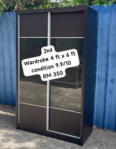 Wardrobe 4 ft x 6 ft / Almari Baju / Almari