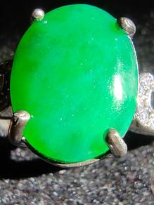 Giok Jadeite Jed "Hijau Mentari" Gred Ice Burma
