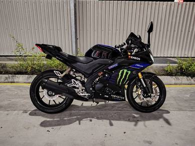 Yamaha R15