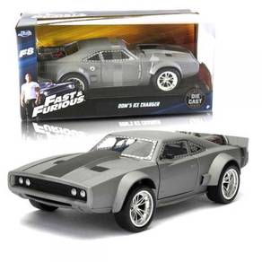 Fast & furious 8 - Dom's Ice Charger 1/24 model