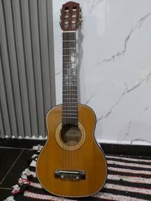 Gitar Terpakai Murah