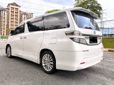 Toyota Vellfire V L-EDITION in Damansara Kim, SGR