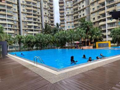 Condominium For Sale in Straits View Villas